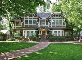 1227 Huntington Rd, Kansas City, MO 64113