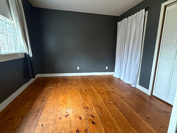 3rd image of 6 Applewood Ln #A