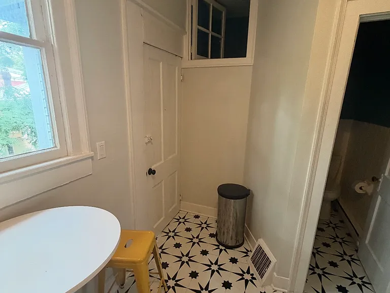 20 N Jefferson St #5 — Photo 8