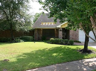 12002 Hedgedown Dr, Houston, TX 77065