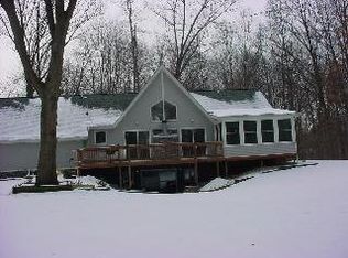 7900 N Tomahawk Trl, Lambertville, MI 48144