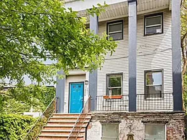 201 Richardson St, Brooklyn, NY 11222