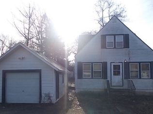 35W525 Catalpa Ave, Saint charles, IL 60174