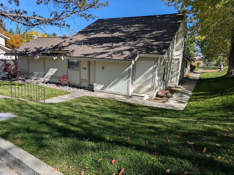 1131 Wagon Wheel Cir — Photo 29