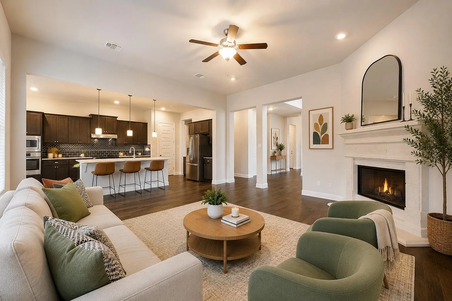 4 bed, 4.5 bath, 3607 sqft, $4,100 — Photo 2