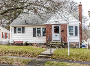 33 Ball St, Worcester, MA 01603