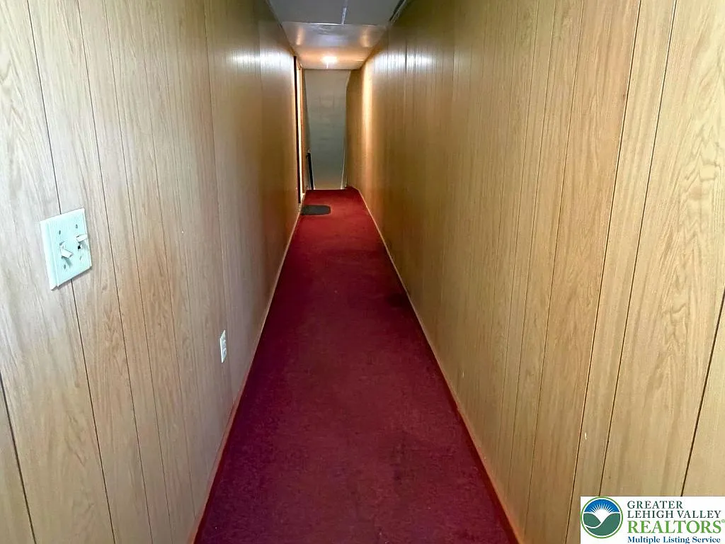 Studio, 290 sqft, $1,100 — Photo 3
