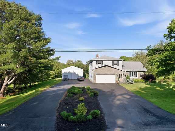 4th image of 554 Mott Road