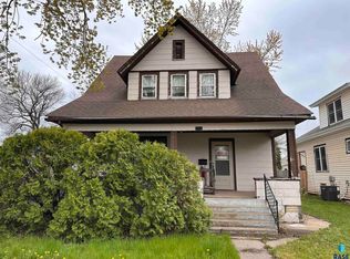 615 W 5th Ave, Mitchell, SD 57301