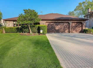 8901 Tara Hill Rd, Darien, IL 60561