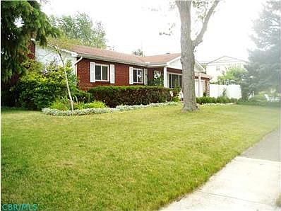 1st image of 2515 Yates Ave