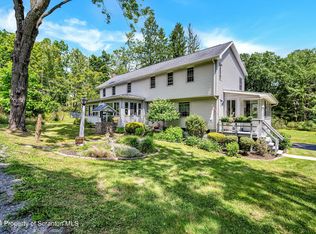 311 Village Rd, Dallas, PA 18612