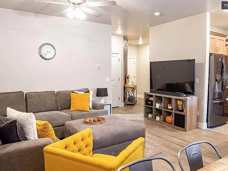 3054 N 275 E #3052 — Photo 3