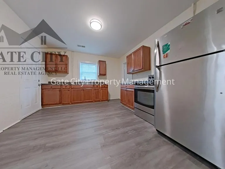 1513 Wendell Ave #A — Photo 2