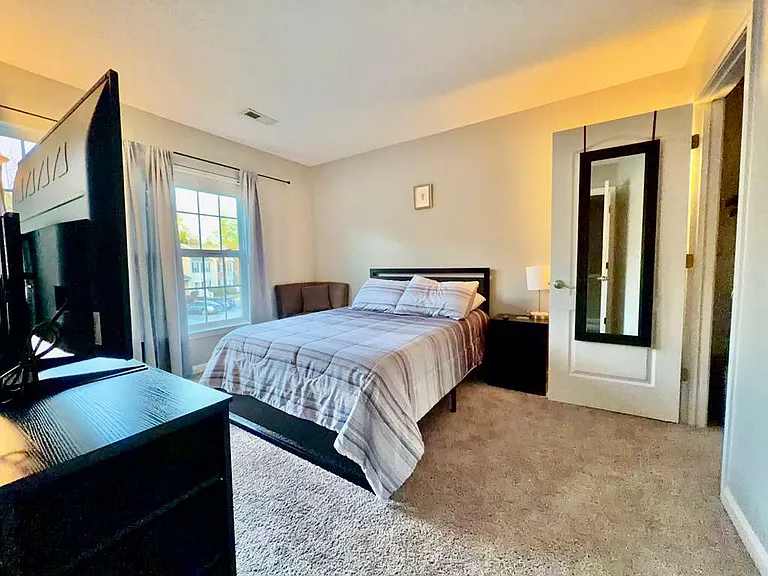 3958 Elizabeth Glen Way — Photo 19