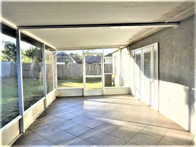 12826 Lake Vista Dr — Photo 16