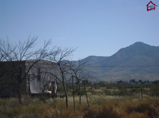 9456 Corona Rd, Las Cruces, NM 88012