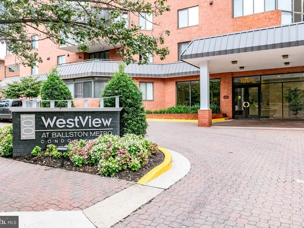 1001 N Vermont St APT 613, Arlington, VA 22201