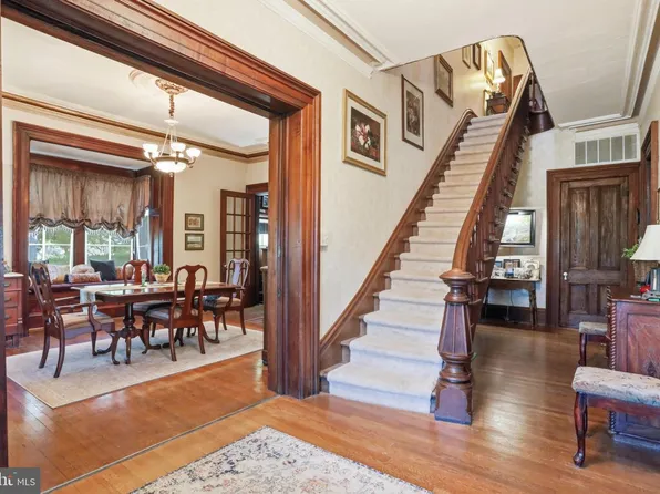 236 Riverside Dr, Front Royal, VA 22630