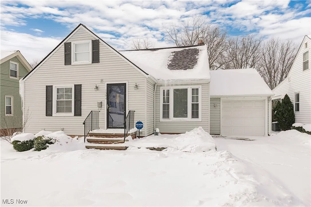 1304 Irene Rd photo 1