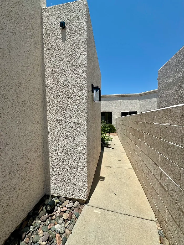 3 bed, 2.0 bath, 1310 sqft, $1,700 — Photo 3