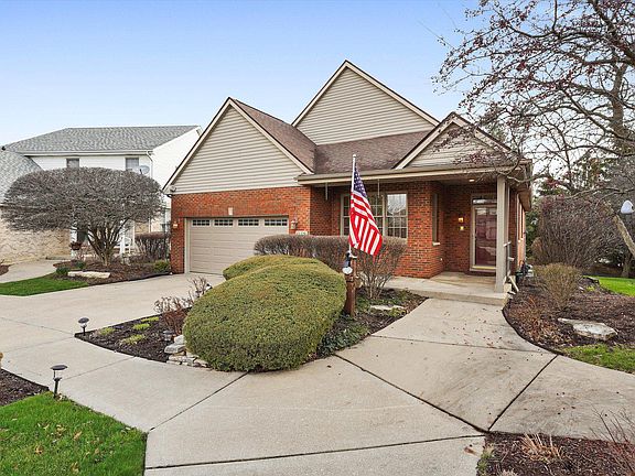 2nd image of 11328 Longwood Cir