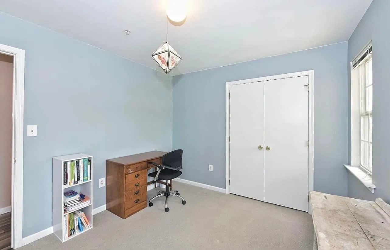 3 bed, 1151 sqft, $750 — Photo 1
