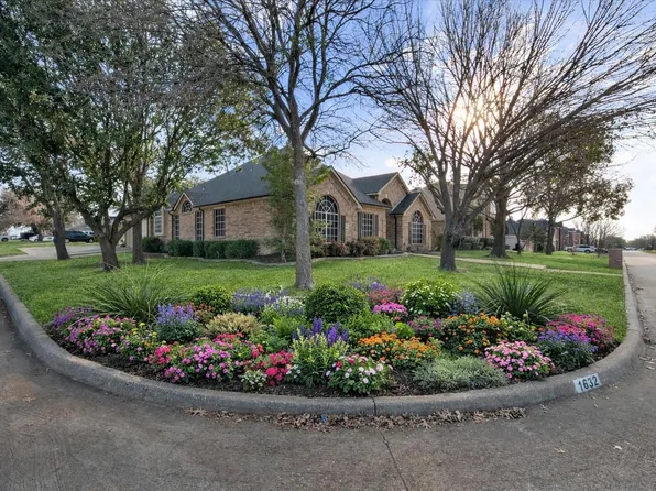 1632 Stratford Dr, Mansfield, TX 76063