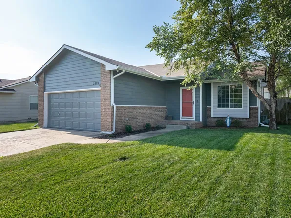 2309 E Spring Hill Dr, Goddard, KS 67052