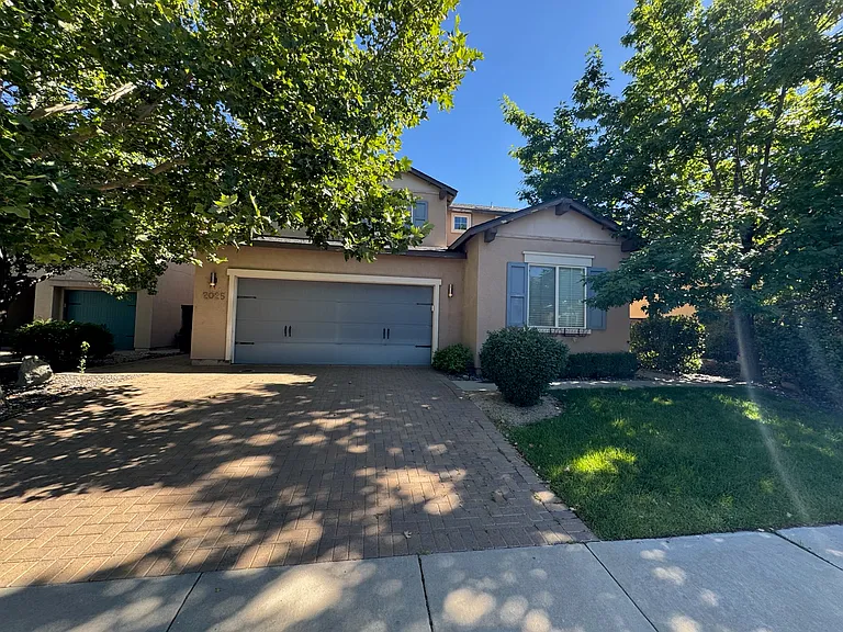 2025 Long Hollow Dr — Photo 1