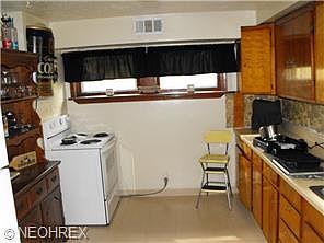 2nd image of 7502 Tyler Blvd