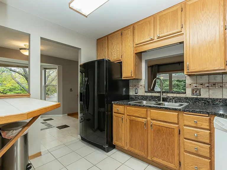 14266 Estates Ave — Photo 19