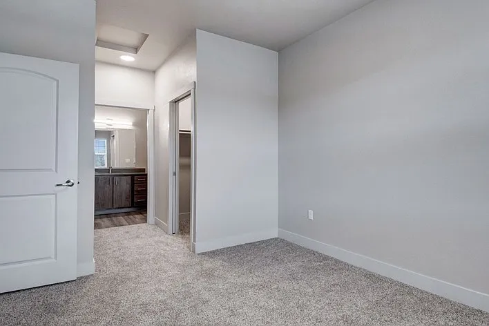 River Ridge Apartments — Photo 58