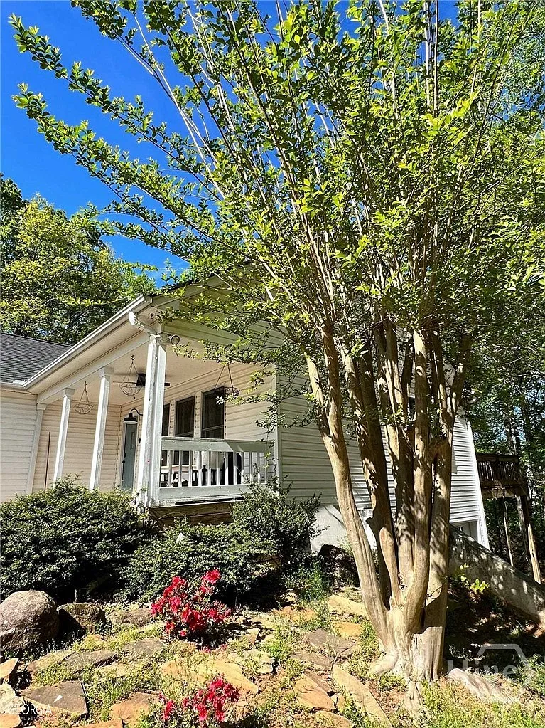 Building Photo - 202 Concord Dr