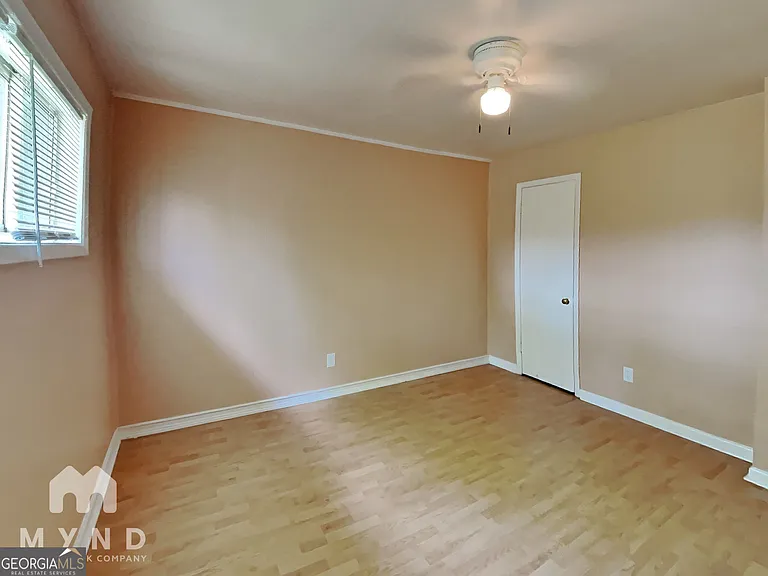 730 Hill St — Photo 7
