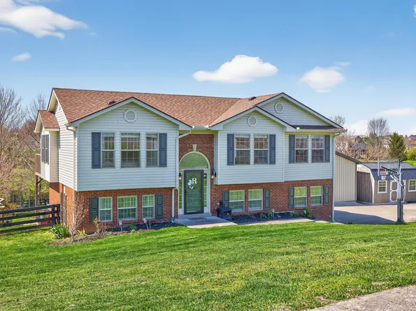 122 Saddle Brook Cir, Berea, KY 40403