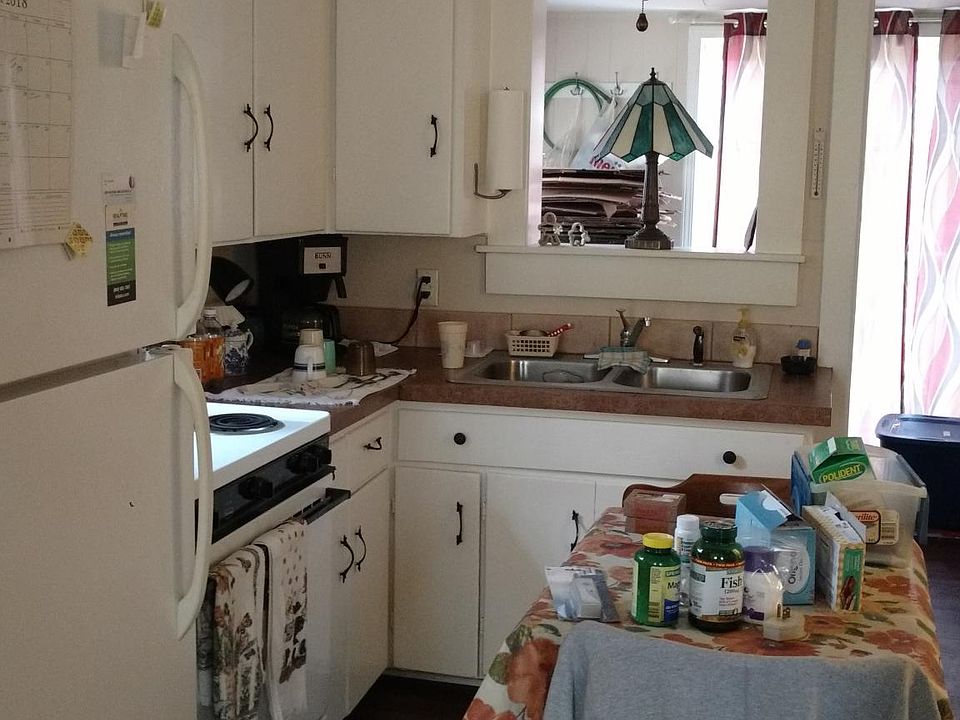 1st image of 726 S Park St
