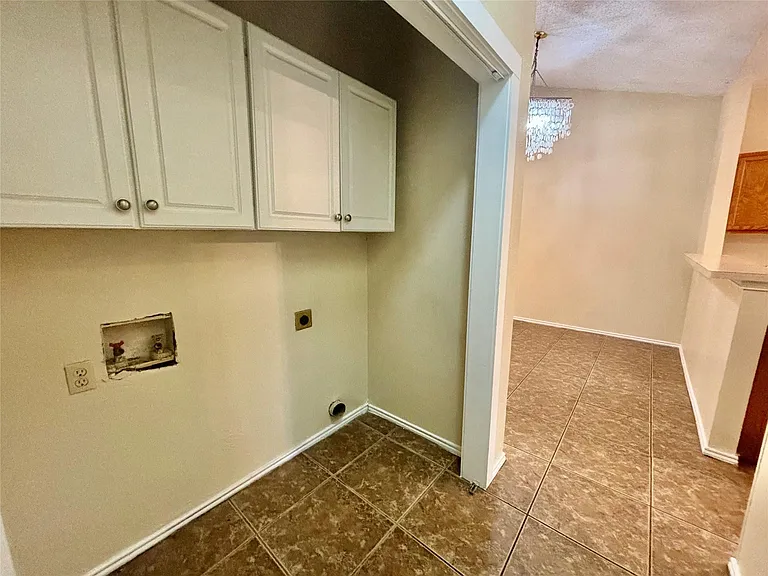 2915 Roxboro Rd — Photo 17