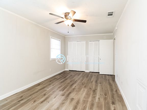 5th image of 623 S New Hope Rd APT 4