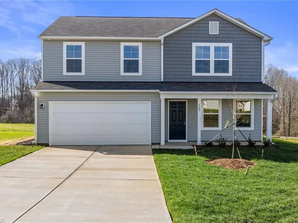 127 Solstice Dr, Lexington, NC 27295