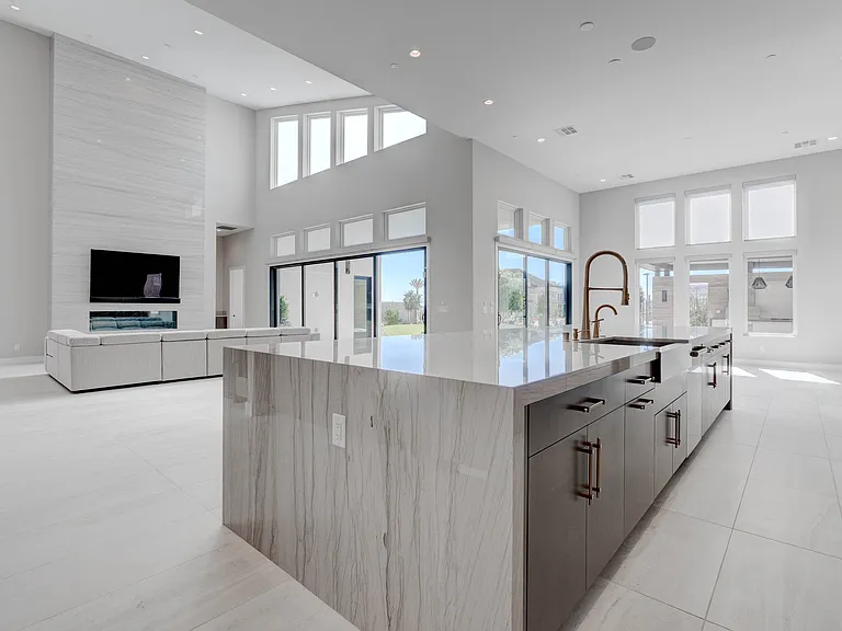 10949 Rossa Peak Ave — Photo 33