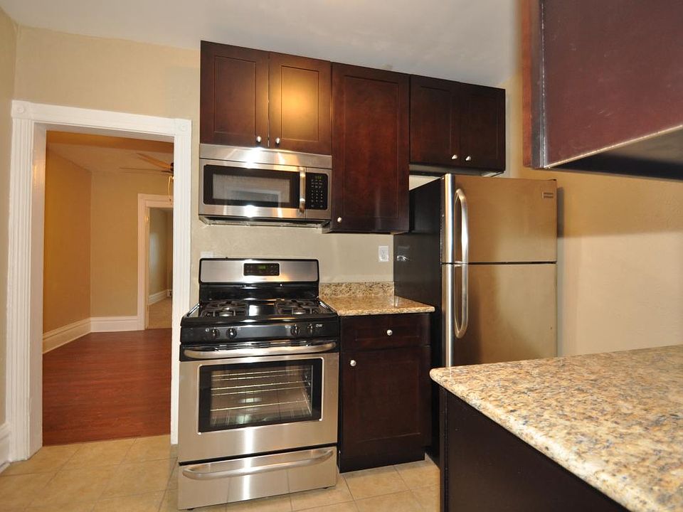 42" Cherry Cabinets - tons of storage