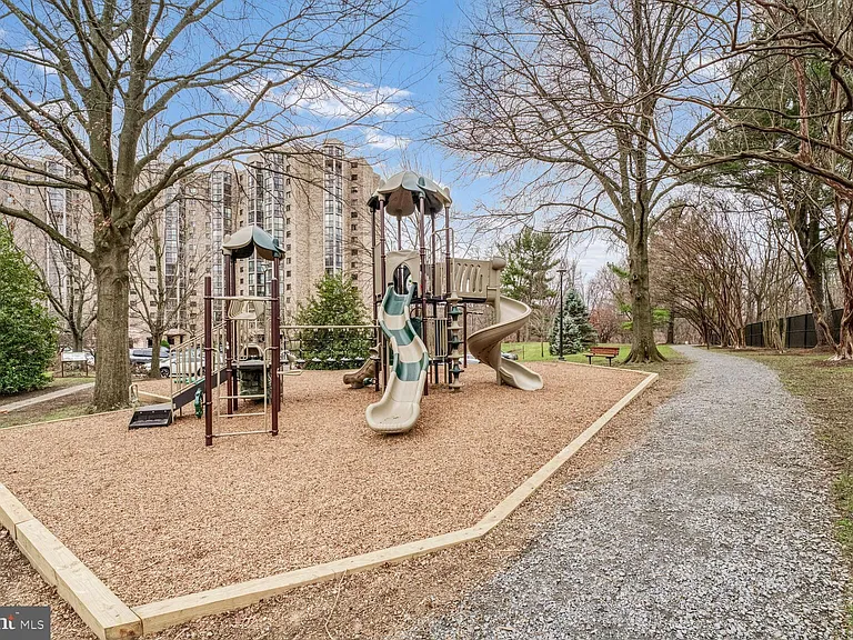 5901 Mount Eagle Dr #301 — Photo 44