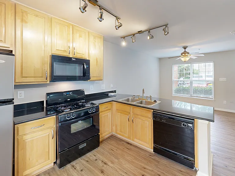 Gayton Pointe Townhomes — Photo 28