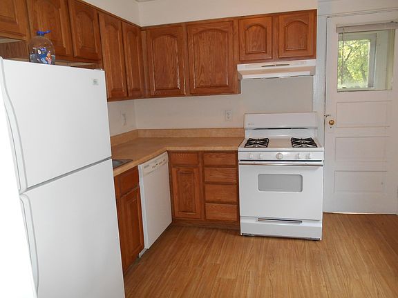 5th image of 1035 W 10th St #2