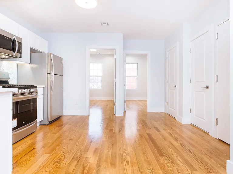 128 India St #5 — Photo 4
