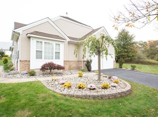 5 Clydesdale Ct, Manalapan, NJ 07726