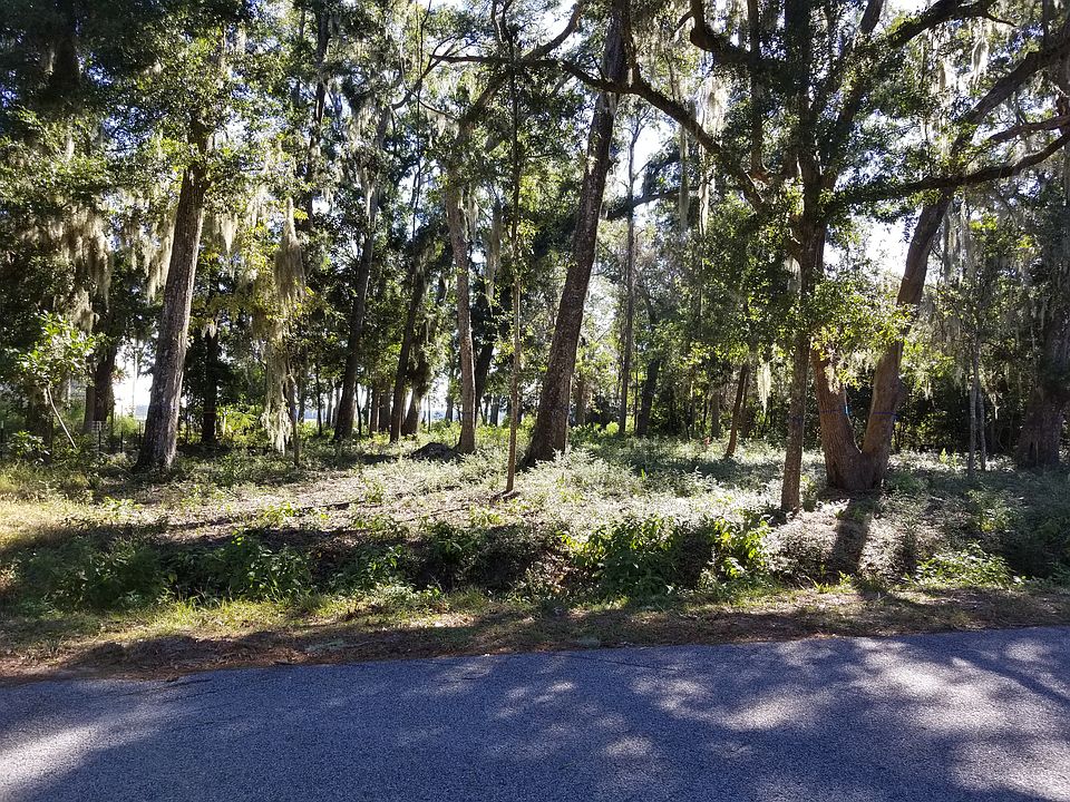 2nd image of 10 Lucy Creek Dr