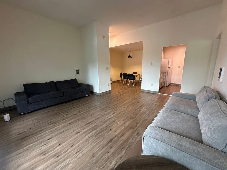 University Park Apartments near Cornell University — Photo 191