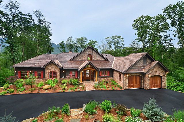 1st image of 1121 Cottage Crst